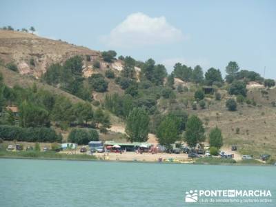 RUTA DE PIRAGÜISMO EN CANOA Y PIRAGÜA - HOCES DEL RÍO DURATÓN; grupo senderista